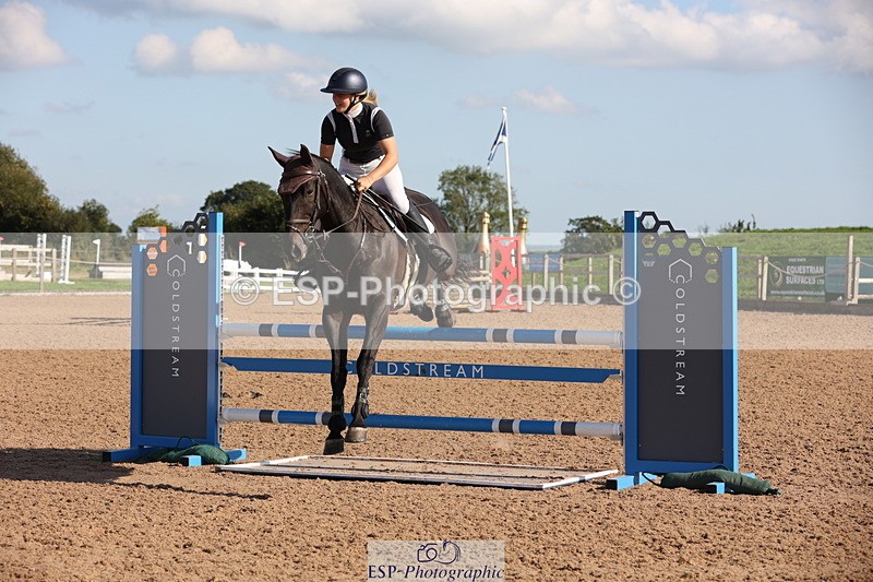 230915A-160307-03025 - Cls 6 Snr 1.05m Derby