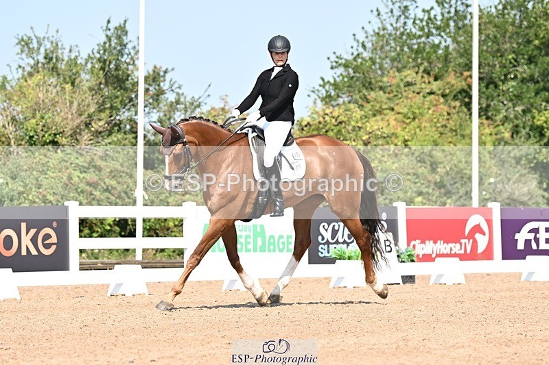 250816-114104-04033 - 088-Alice.De.SoerLauretta.S