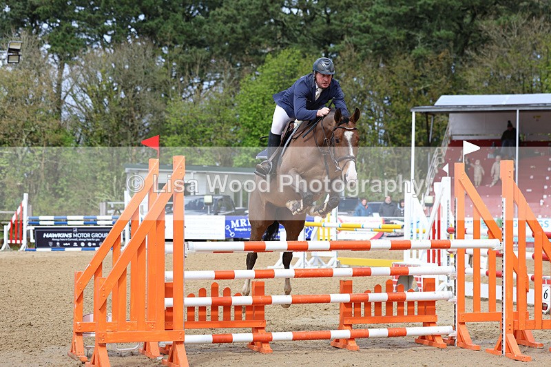 3E7A1977 - Class 7: Senior Newcomers/1.10m open