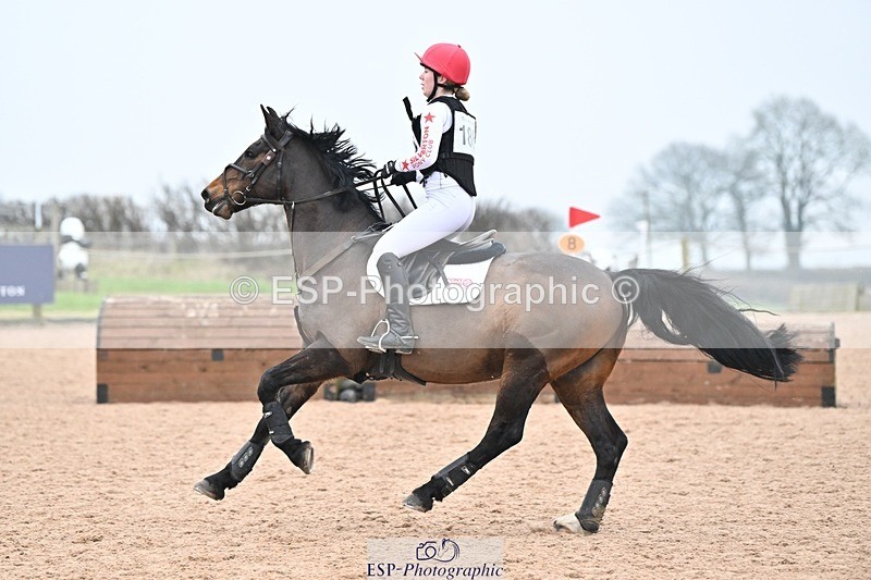 250118-140419-01415 - Cls 3A&B 90cm 13.20 to Coursewalk