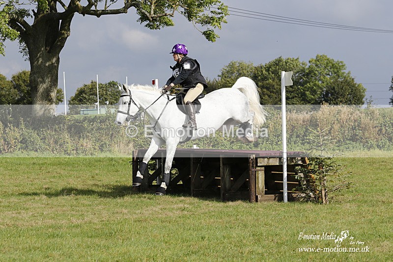  WWHT 171021 2927 - Intermediate (0.90m)  17/10/21