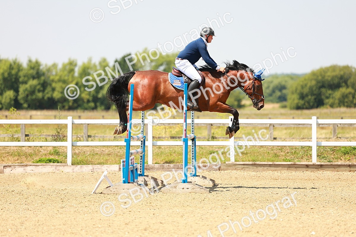 SBM_001433 - Class 4 - Senior Newcomers - 1.10m