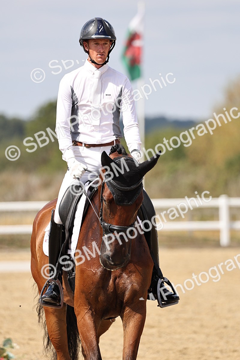 SBM_018780 - Class 16 - Novice 5 - 12.08-13.11