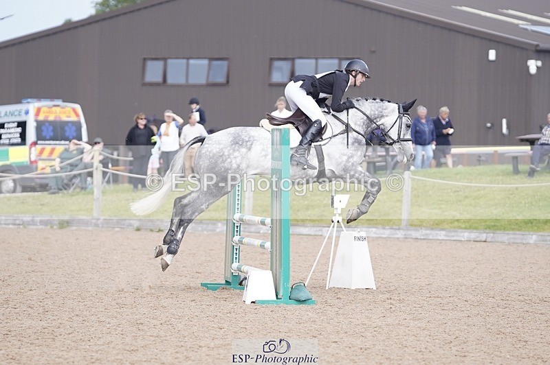 240831A-110554-01073 - 063-Max.Forster-SIXTIES.SCION.OF.CLOONISLE