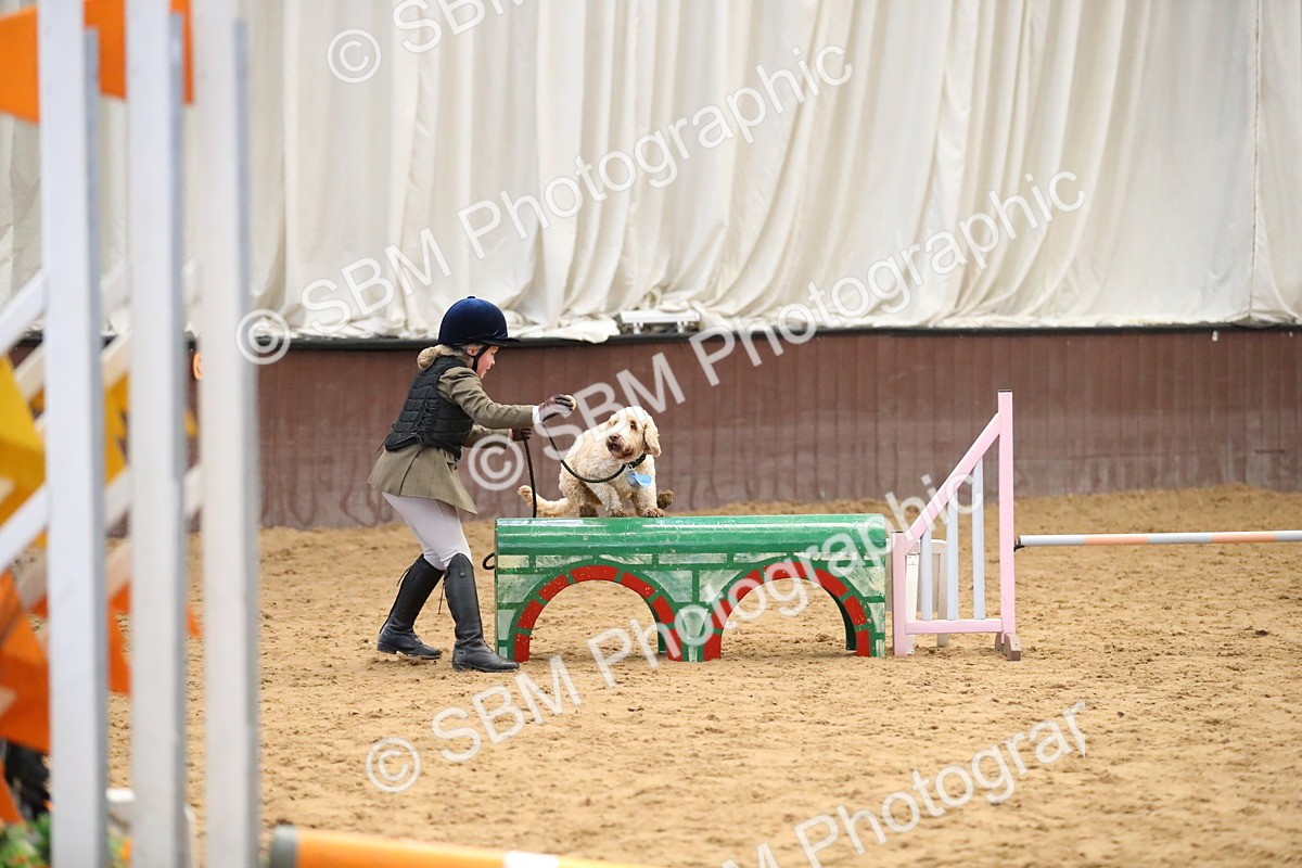 SBM_001104 - Class 3 - Horse & Hound