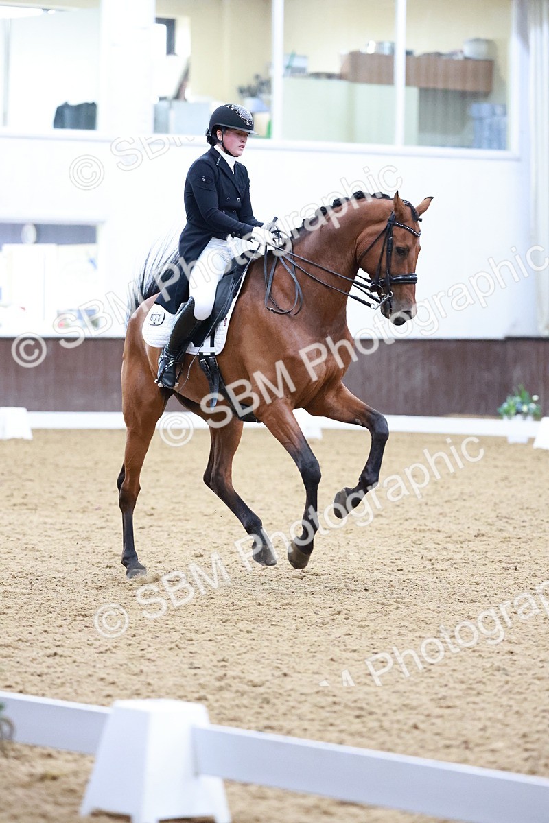SBM_021045 - Class 13 - FEI INT I - 16.26-17.14