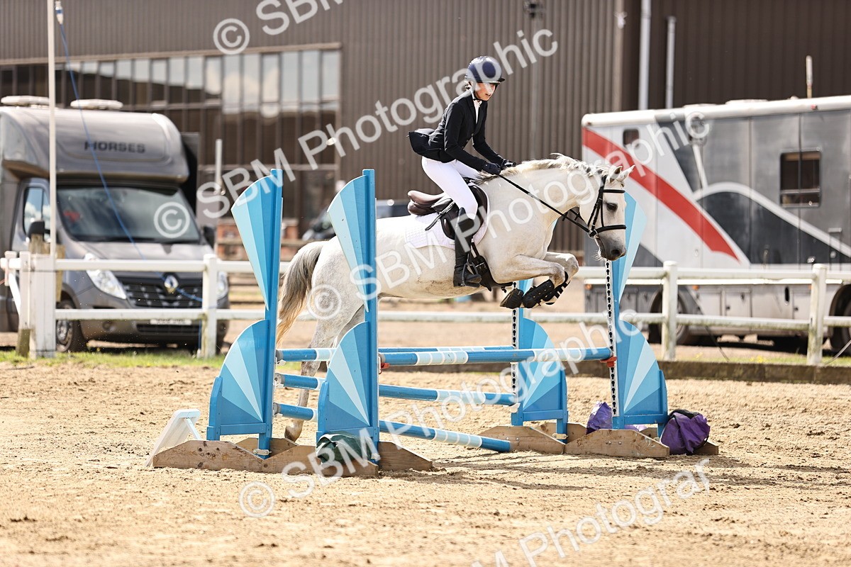 SBM_001808 - Class 8 - Clear Round