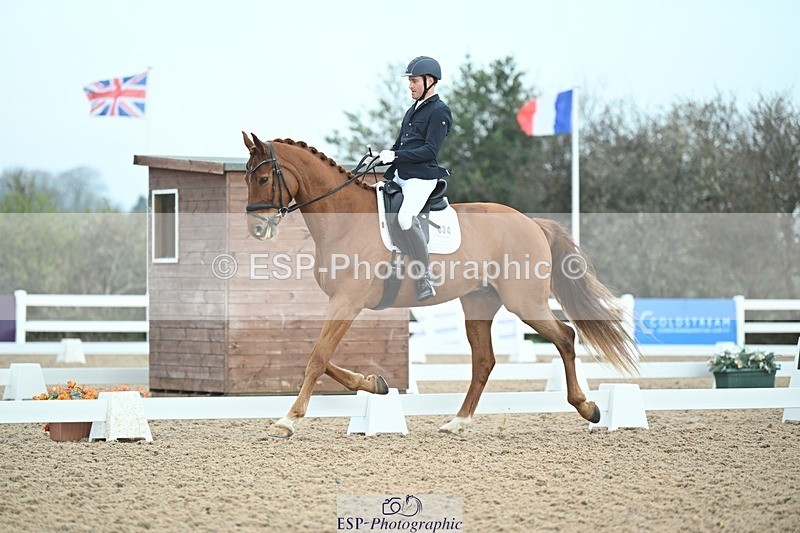 250403-084900-00404 - 034-Alejandro.Farina-Davian.Hit