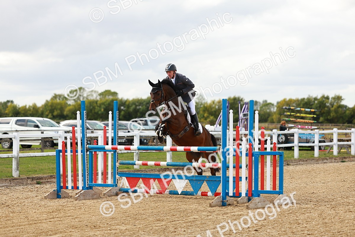 SBM_001275 - Class 4 - Senior Newcomers - 1.10m