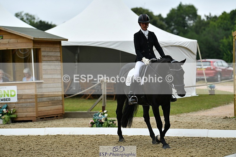 250718A-102606-00150 - 100-Elaine.Cleverdon-PAGANTE