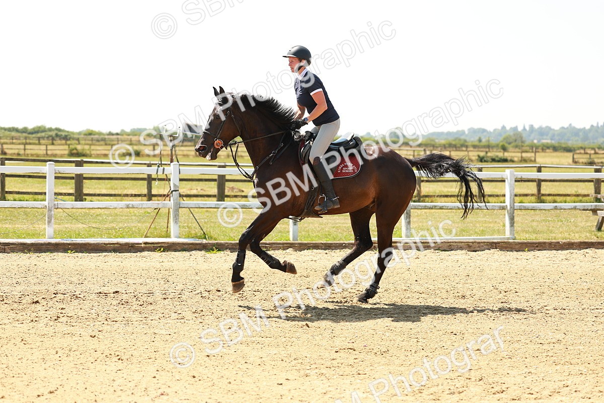 SBM_001526 - Class 4 - Senior Newcomers - 1.10m