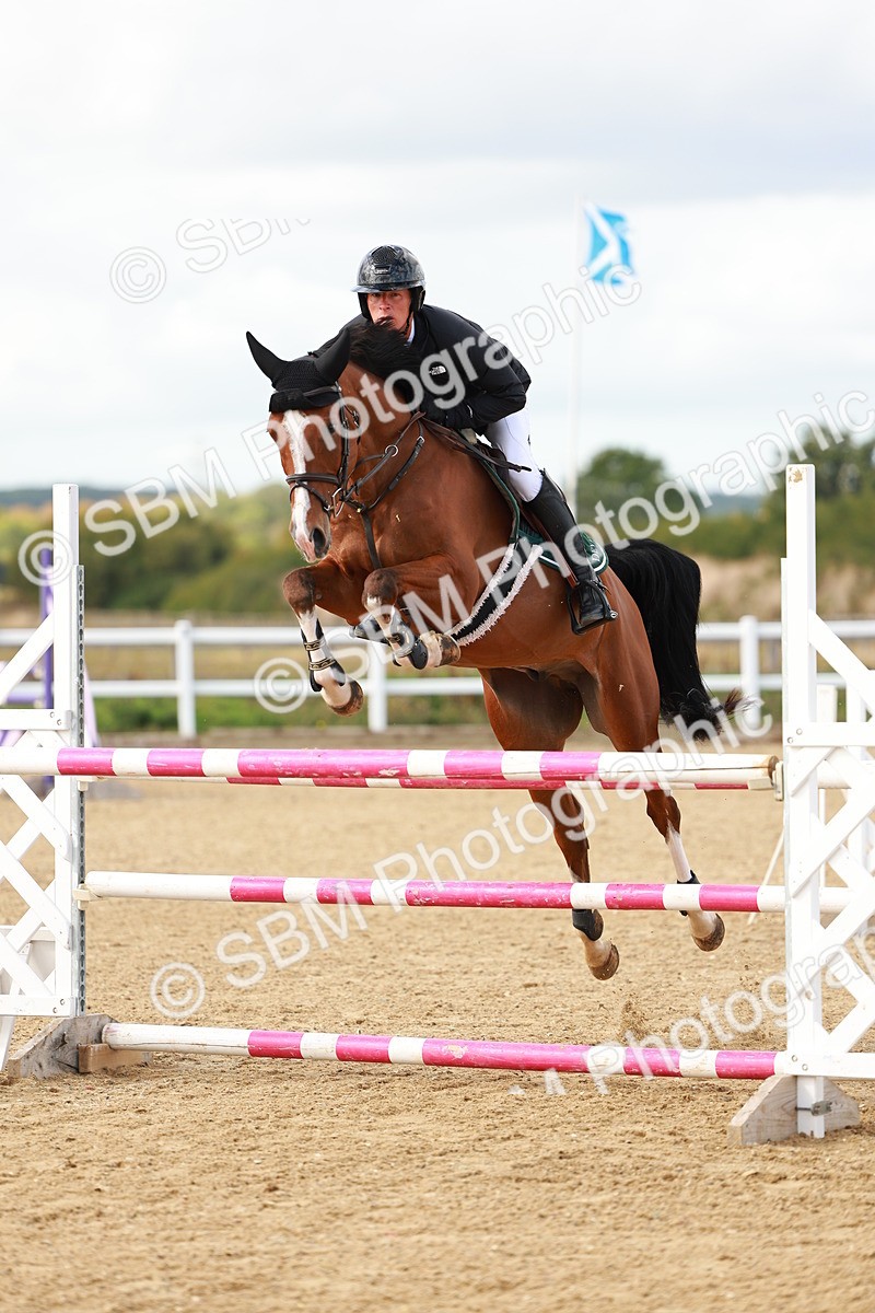 SBM_001241 - Class 4 - Senior Newcomers - 1.10m