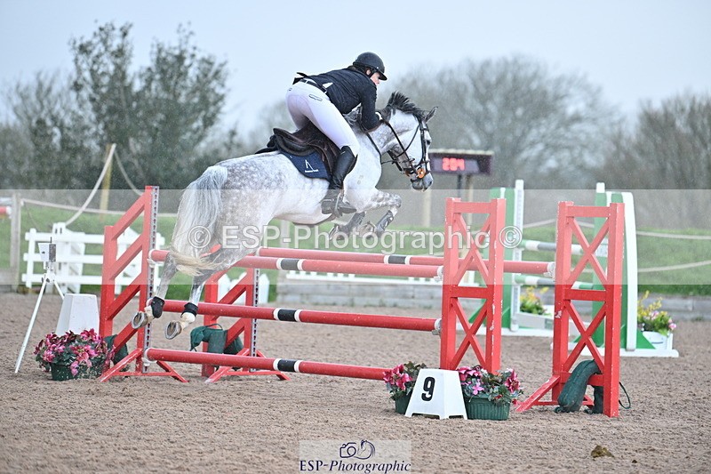 240315A-103855-00209 - Cls 2 Snr Newcomers