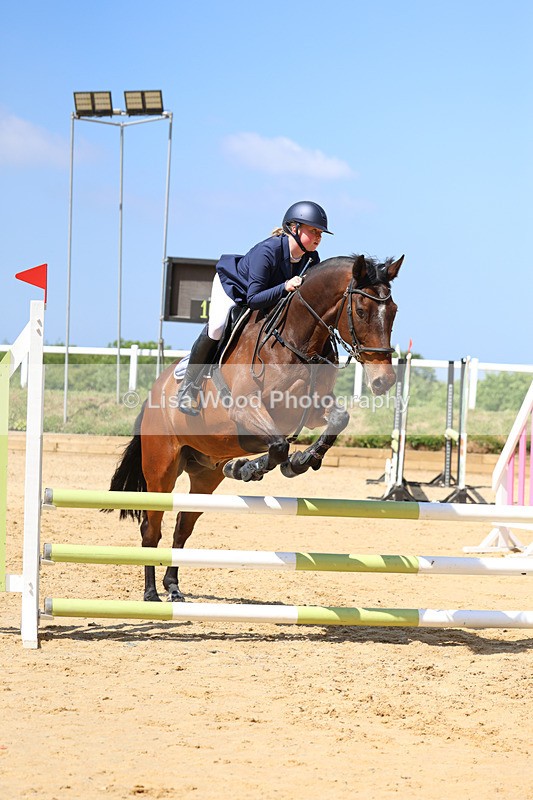 3E7A9644 - Class 8: Senior 80cm