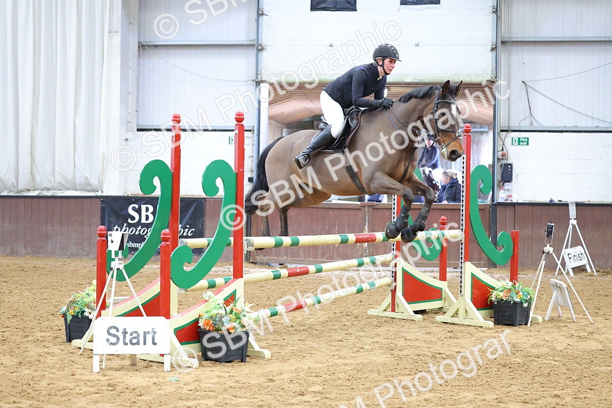 SBM_009880 - Class 21 - Nupafeed Supplements Senior Discovery/ 1m Open - First Round (1.00m)