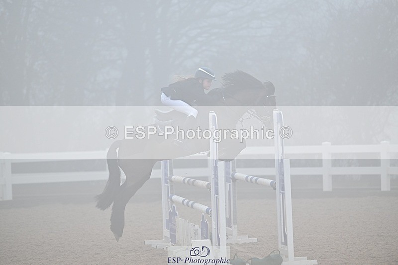 250208-122537-00564 - Cls 9 Pony Newcomers and 1m