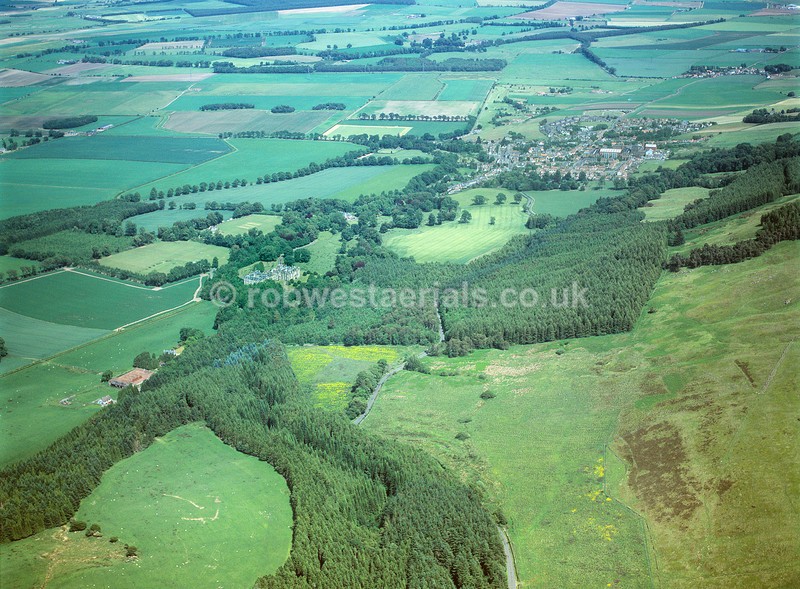 aerial pictures of Scottish villages of Scotland monuments tourist attractions