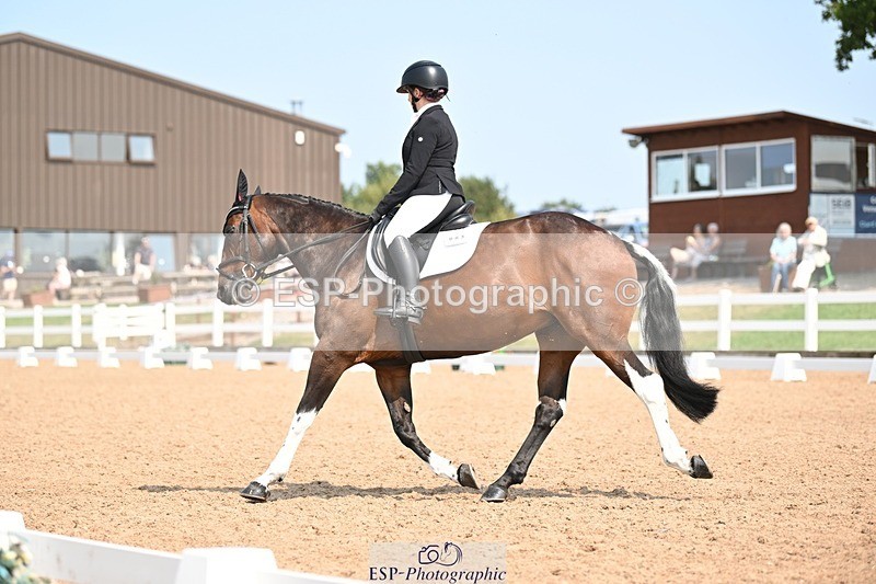 250816-132709-04833 - 083-Emily.JarvisCriafol.Two.Tone.Tequila