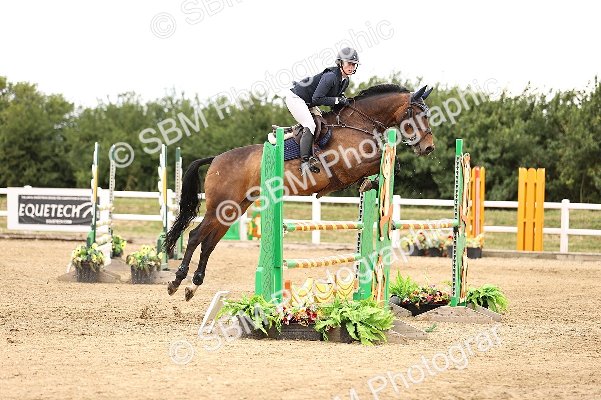 SBM_003122 - Class 21 - Senior Newcomers - 1.10m