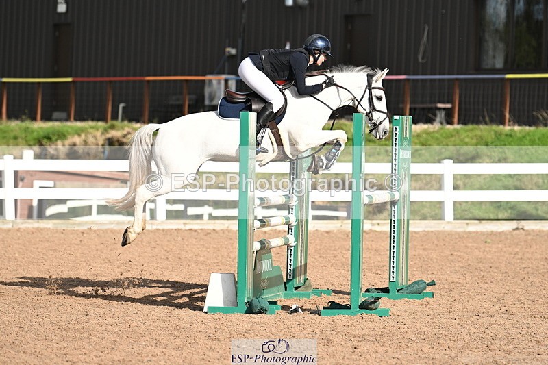 241026A-130009-00947 - SAT Cls 10 Pony Foxhunter and 1.10m Open
