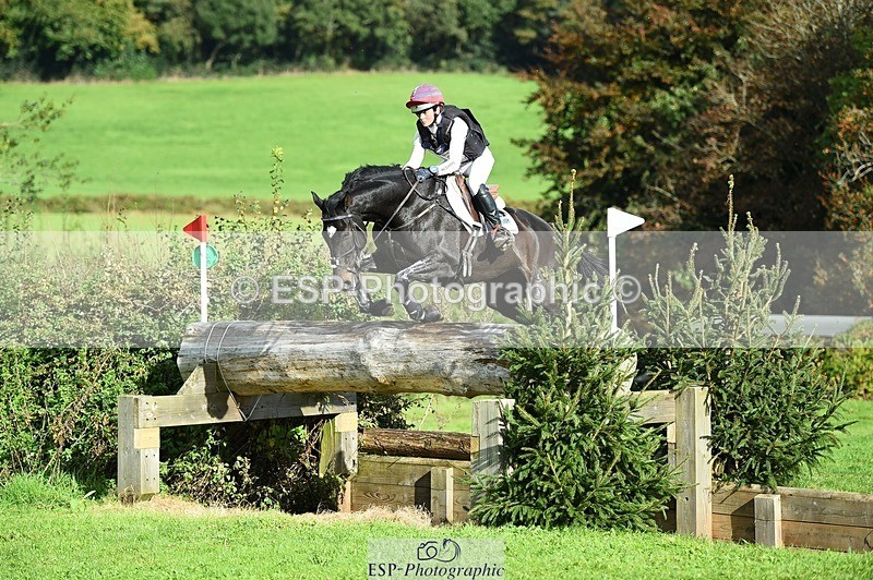 231022-140616-28576 - 342-STORM.IN.DECEMBER-Claire.Fielding-XC