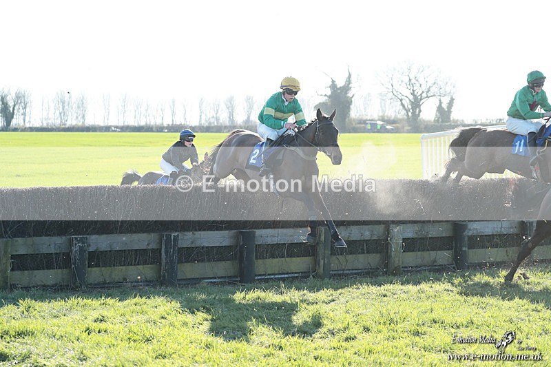 PtP 210326 1021 - VWH Cirencester Races 21/03/26