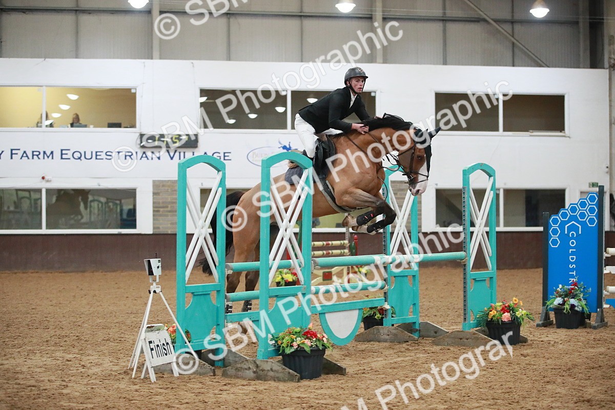 SBM_001055 - Class 4 - Senior Newcomers - 1.10m Open
