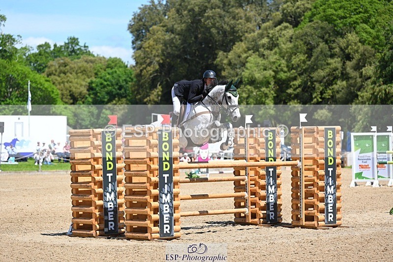 240525-123513-14956 - 404-DEERPAIRC_REVELRY-Max_Warburton