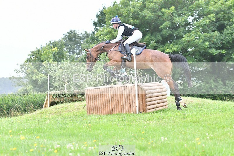 240803-111022-01549 - 135-Valentine_Emsens-CHELLY_BABY_Z