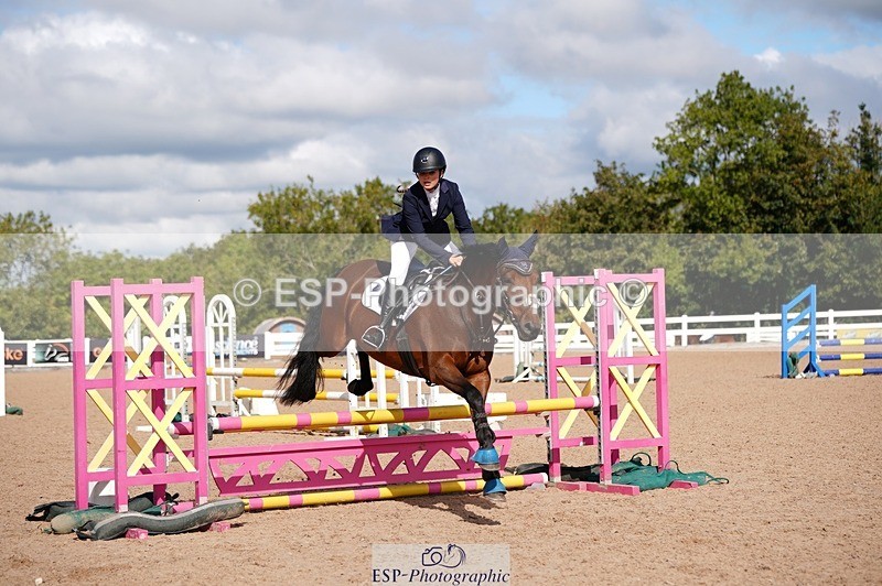 250921-120046-02850 - Cls 21+22 Club and Schools 70cm