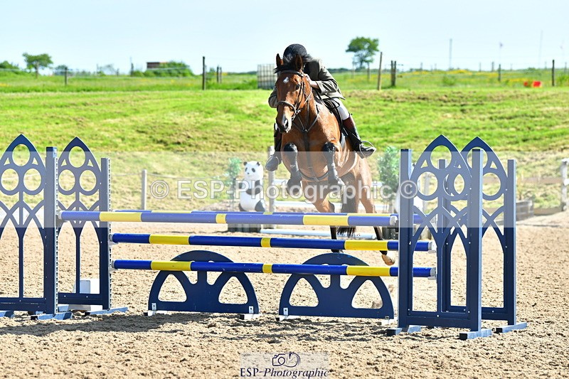 230527A-094645-03051 - Cls 13 Snr 1.05m + 1.10m Open