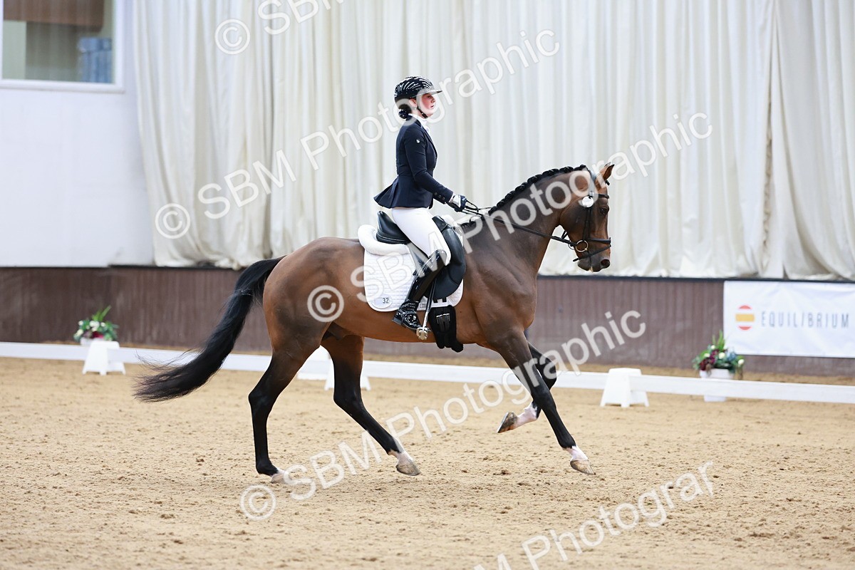 SBM_006815 - Class 6b - Novice 6 - 8.56-9.24