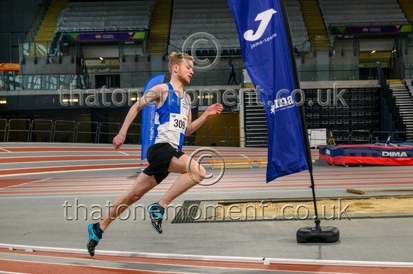 Age26SUN-810865 - Track Male Set One