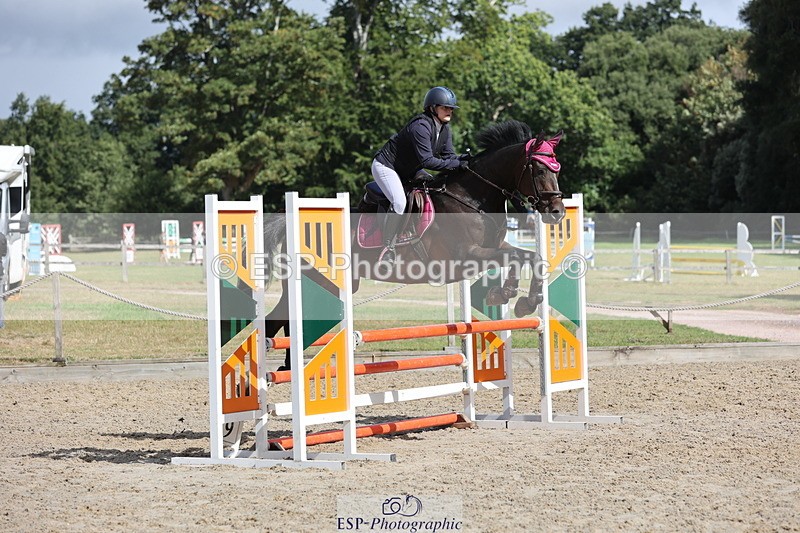 250829A-111220-01307 - Cls 7 British Novice and 90cm