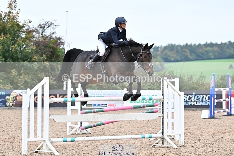 251015-152623-00896 - Cls 6 Foxhunter and 1.20m Open