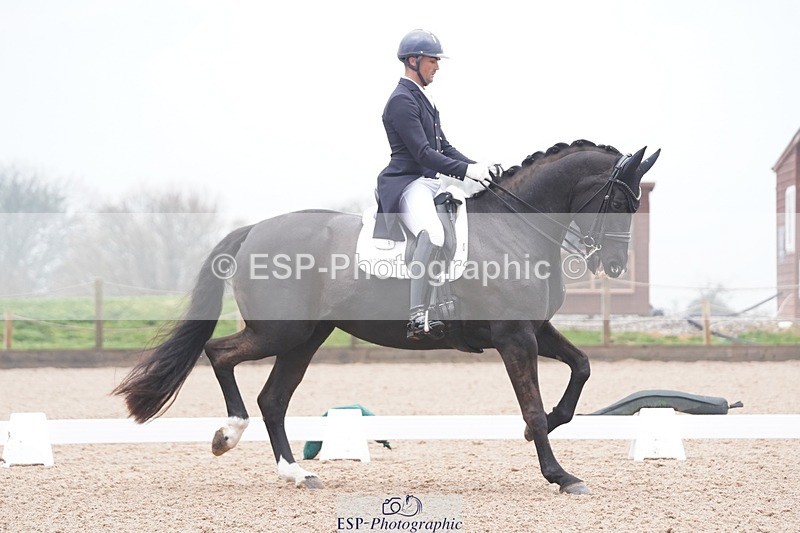 250404-092426-04023 - 022-Jezz.Palmer-Romanno.Weltino
