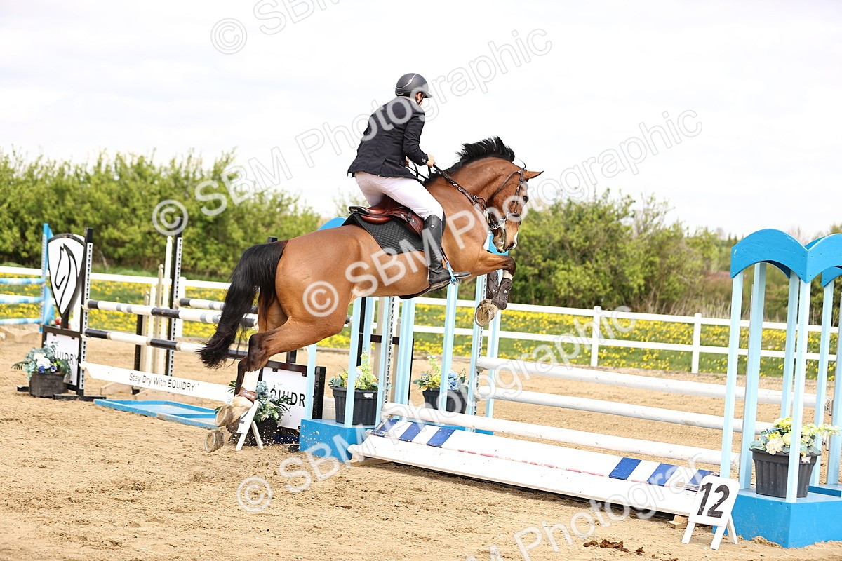 SBM_002446 - Class 11 - Senior newcomers - 1.10m