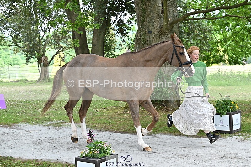250521A-145105-00283 - A-057-Tabitha.Moore-BILLY.HOODOOS