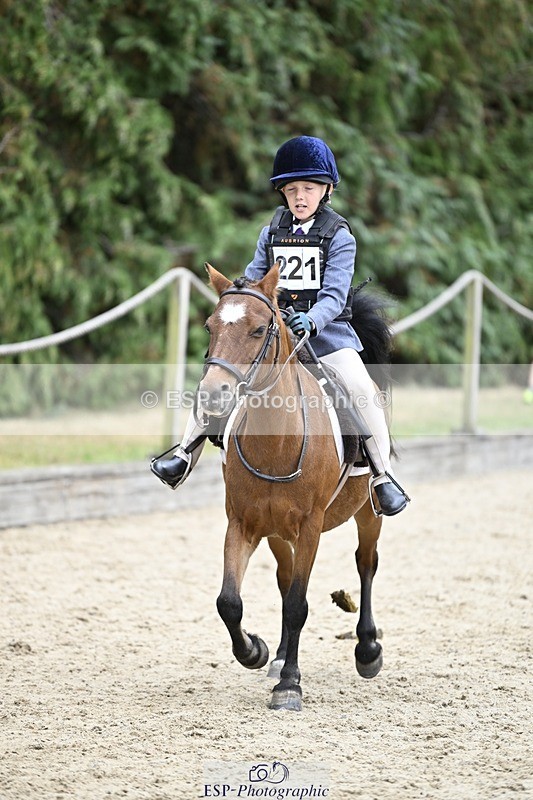 250820A-131756-07038 - Round 1, Start to 1.30pm Break