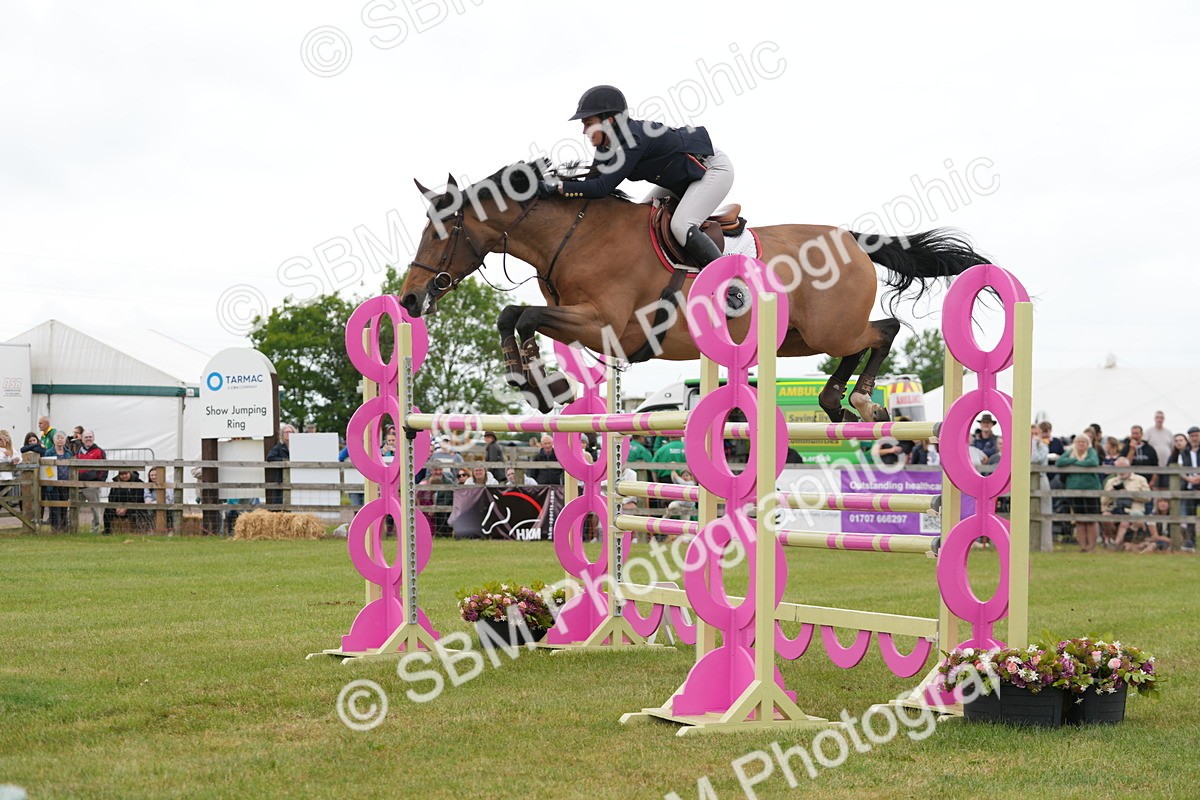 SBM_06456 - Class 202 - National 1.40m Open