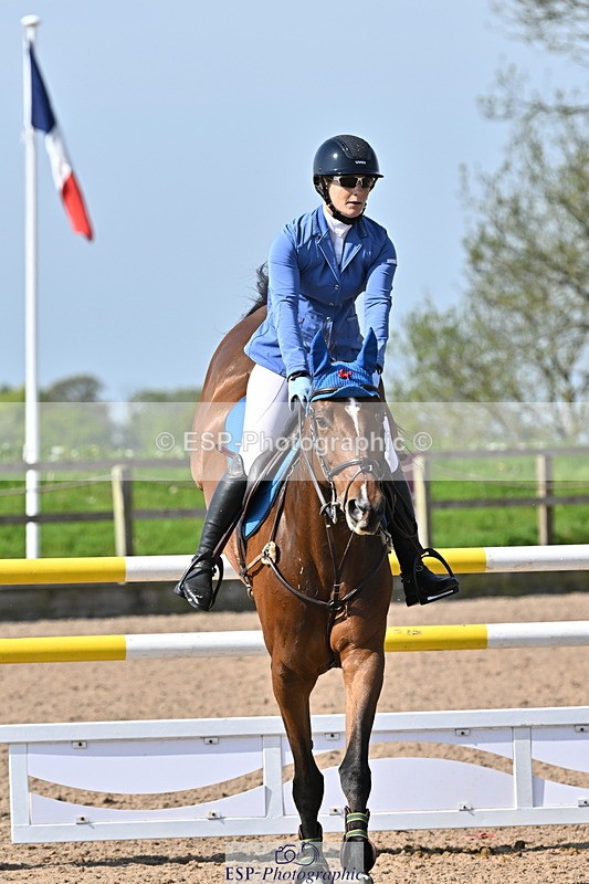 240509A-100037-00742 - Cls 8 Foxhunter