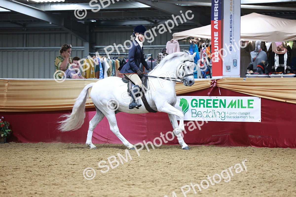 SBM_18784 - Class 952 - M&M Ridden Supreme Final