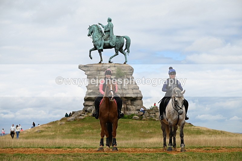 DSC_6753 - Time at Statue 12:45 to 13:15
