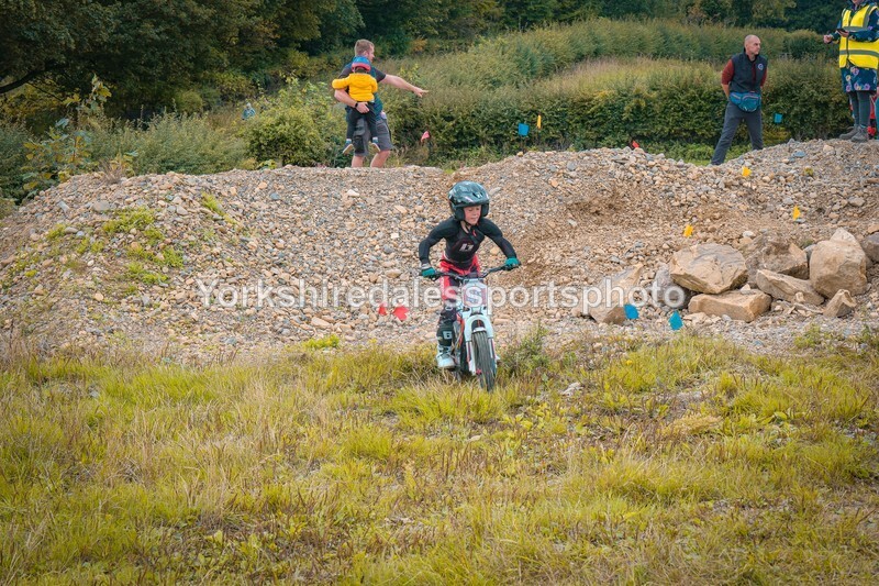 DSCF0137 - Ripon MC Trial 27/09- kids