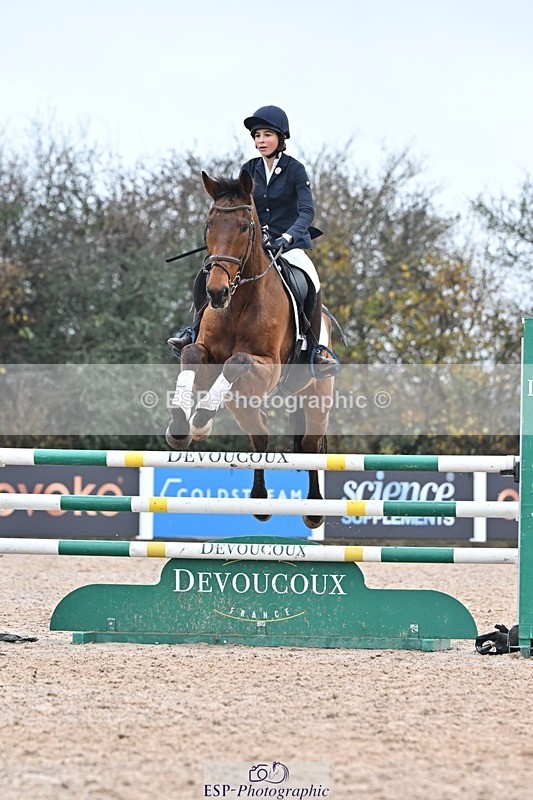 251115-135655-00960 - Cls 16-18 Children on Horses