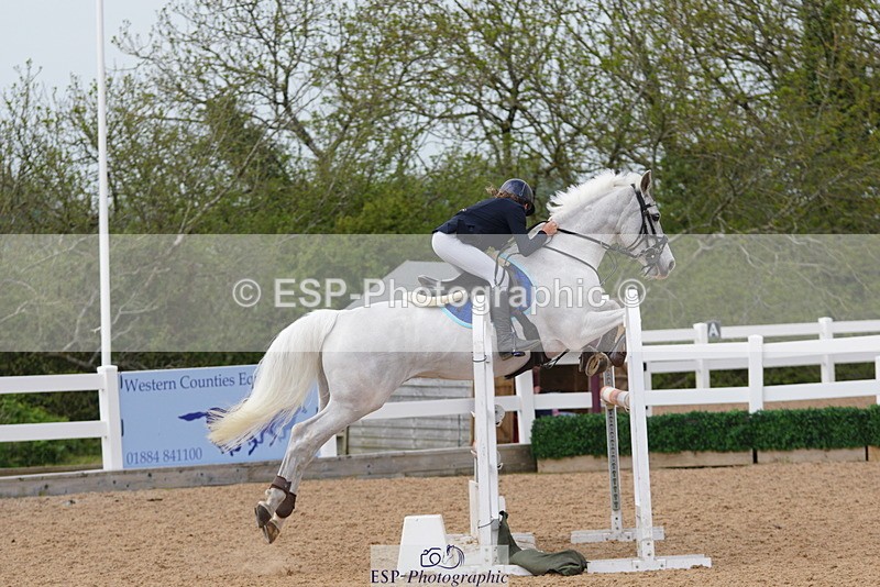 230513A-140508-01227 - Cls 6 Pony Bright Star