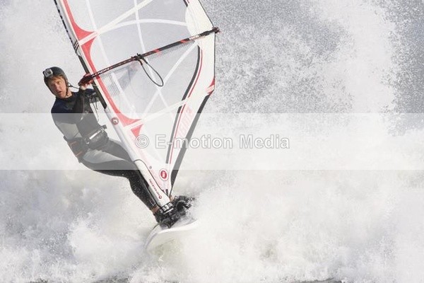 WS 190808-4 - Windsurfing