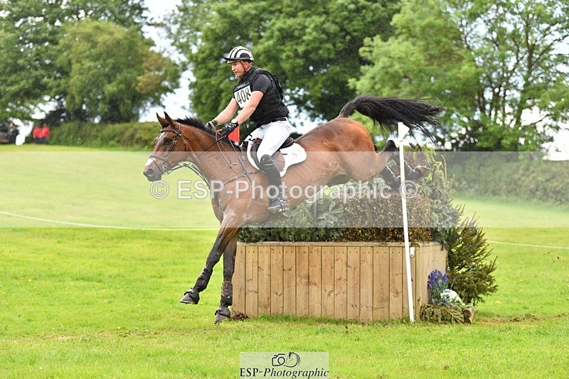 240526-120158-21047 - 408-HICKSTEAD_MUSTERD-Jesse_Campbell