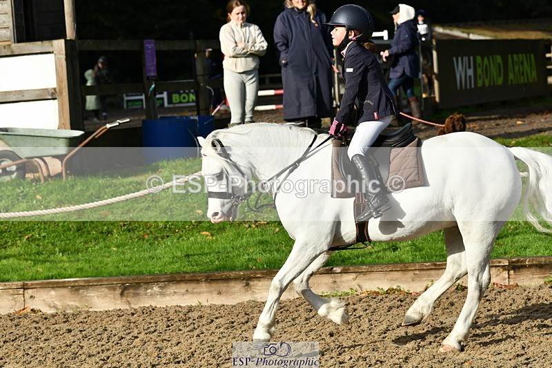 251004A-093808-00209 - Classes 1-2-3 40cm