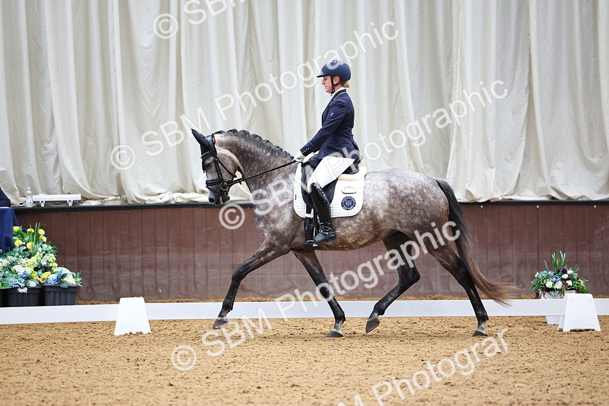 SBM_005643 - Class 5 - Novice 6 - 9.30-10.33